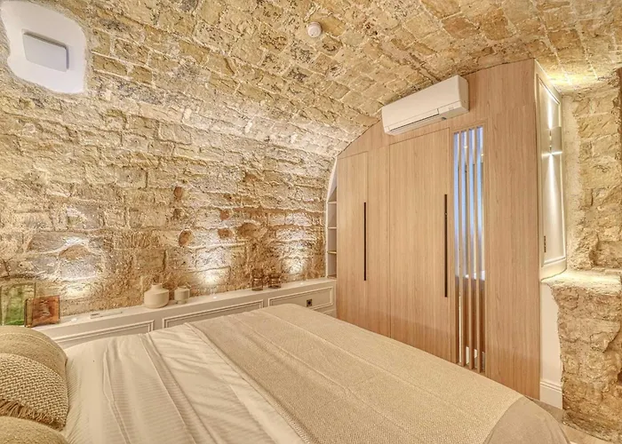 Central Historic Loft By Architect, Near Louvre