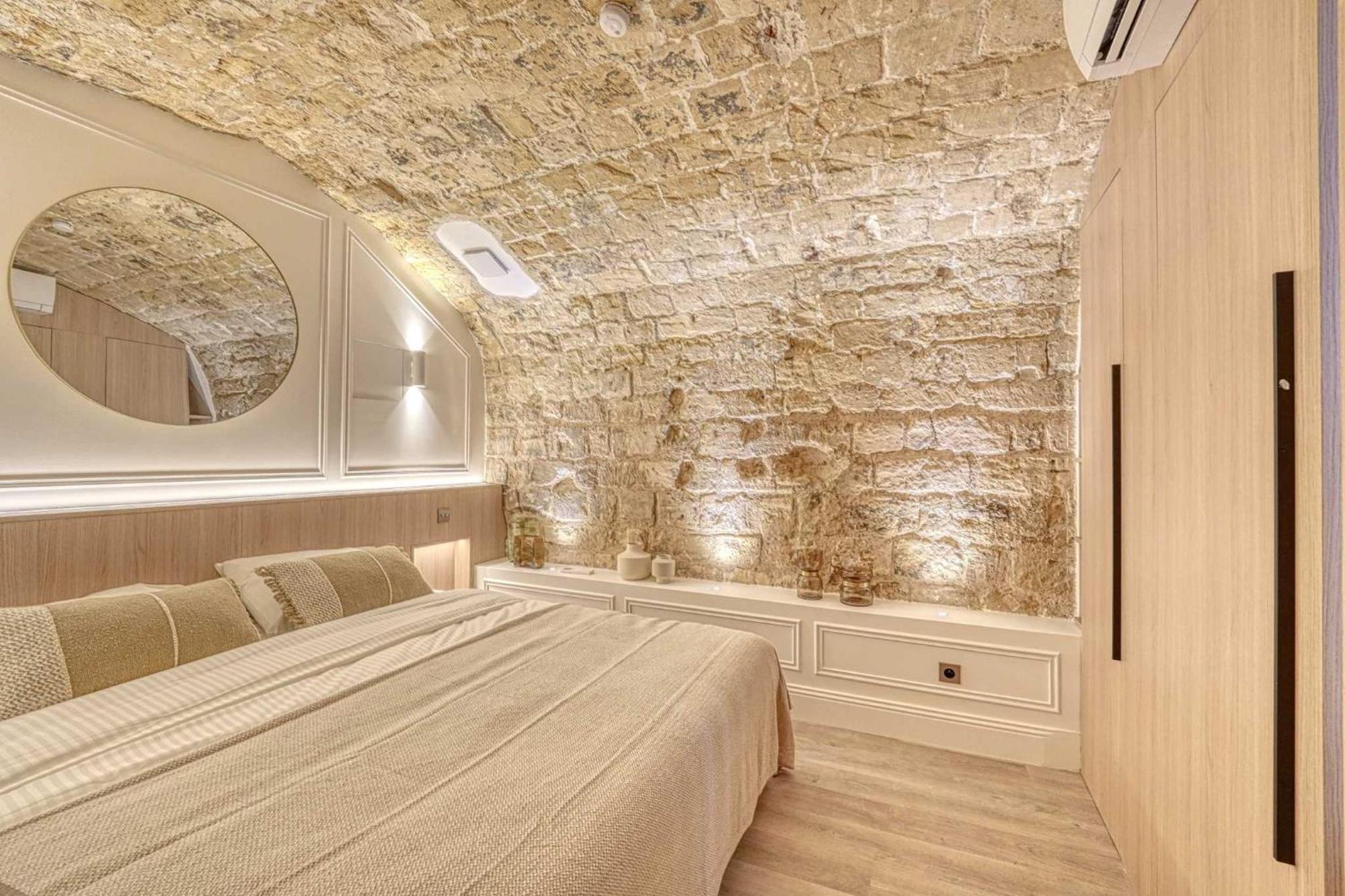 Historic Loft By Architect, Near Louvre * Paris