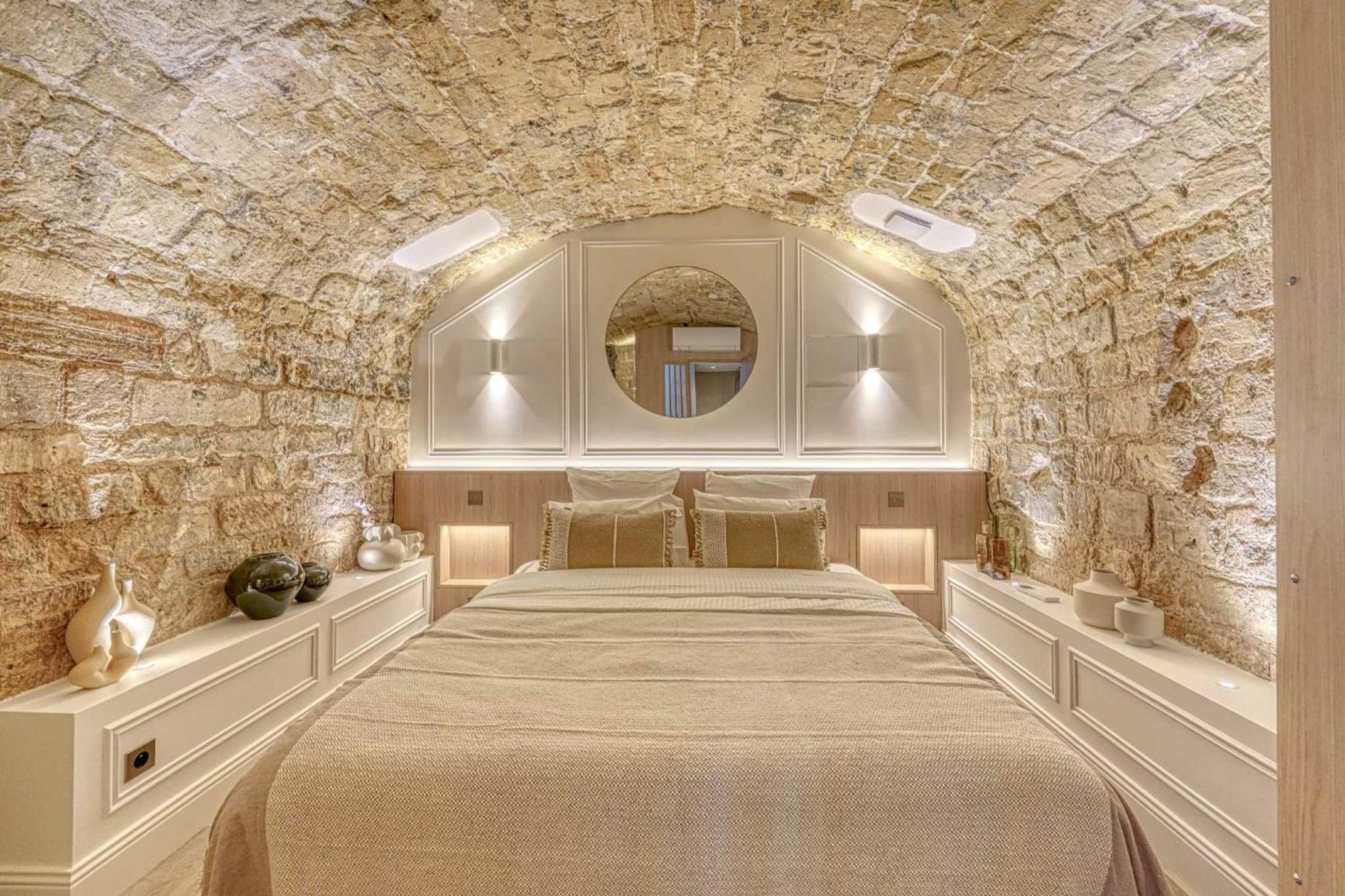 Apartment Historic Loft By Architect, Near Louvre *