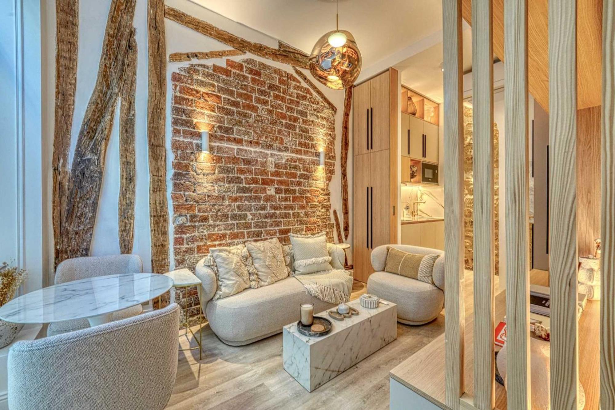 Historic Loft By Architect, Near Louvre